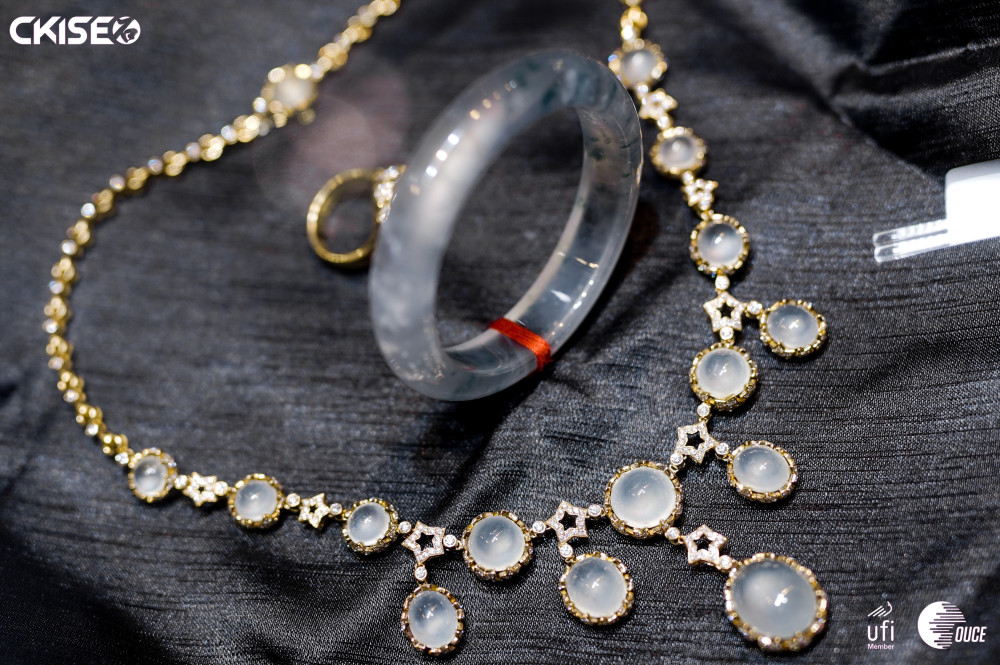 赴一場奇石盛宴 2022中國昆明國際石博覽會今日啟幕，珠寶首飾設計大放異彩