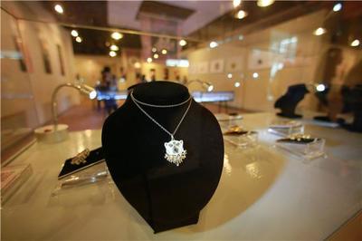 火了！青島大學首飾與珠寶設計畢業展驚艷亮相，創意與技藝完美交融